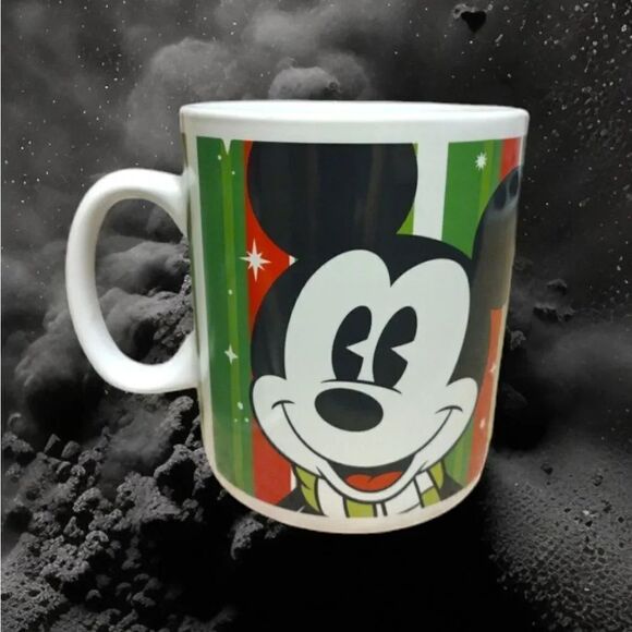Disney Galerie Red Green Mickey Mouse Oversized 32oz Ceramic Coffee Mug - Picture 2 of 11